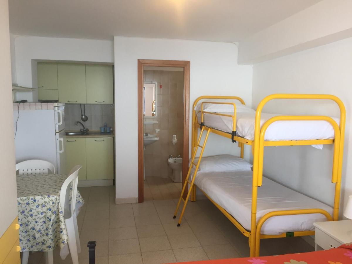 Le Zagare Apartments SantʼAlessio Siculo 外观 照片