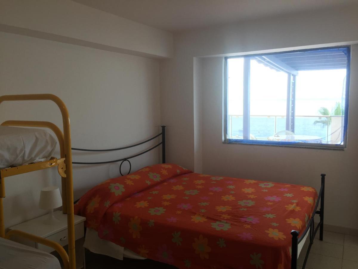 Le Zagare Apartments SantʼAlessio Siculo 外观 照片