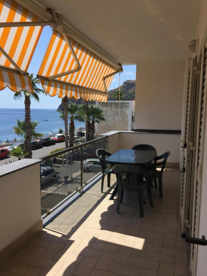 Le Zagare Apartments SantʼAlessio Siculo 外观 照片